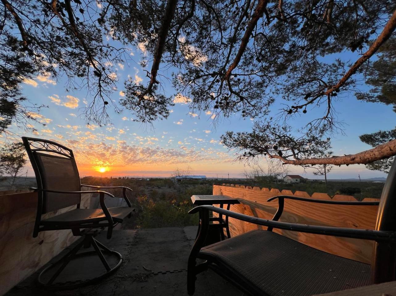 Hole In The Wall Getaway - Usa Mexico Border Bed And Breakfast Columbus Eksteriør bilde